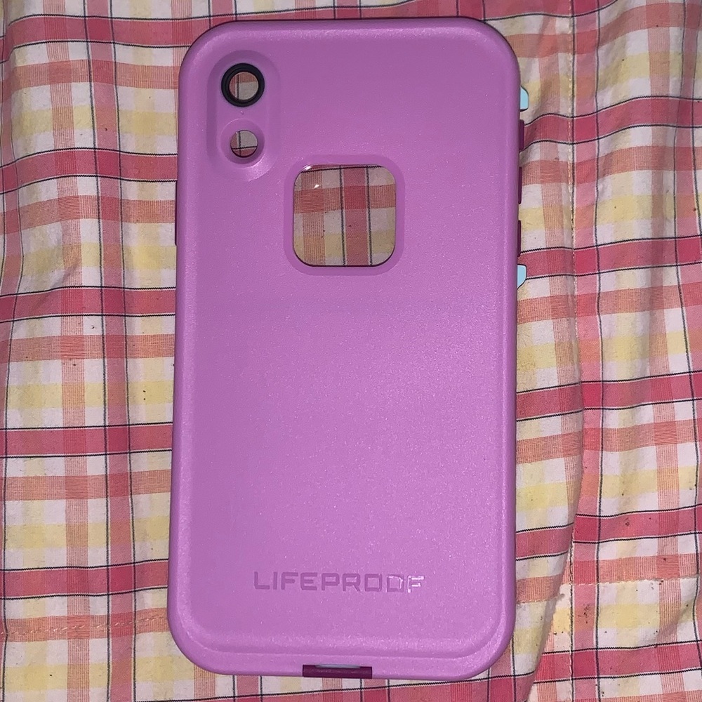 iPhone XR Life proof Case